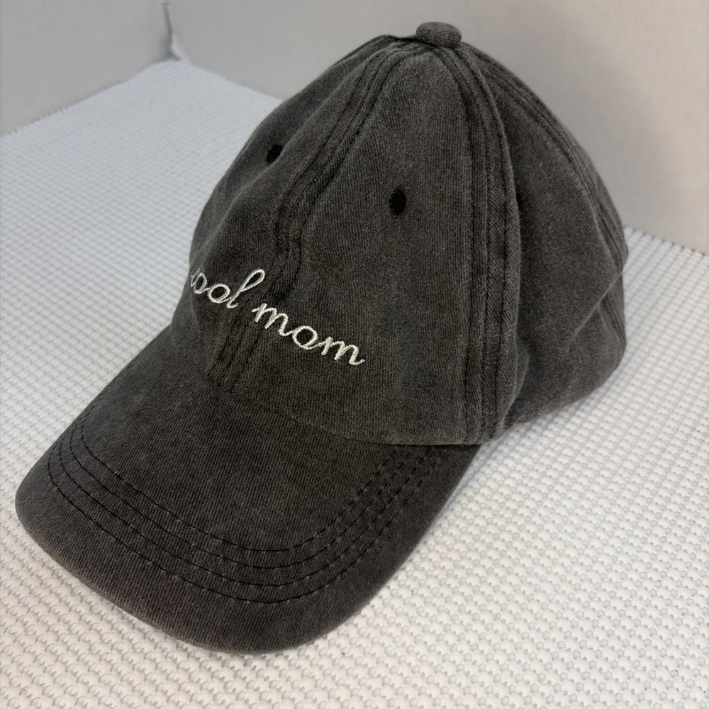 Black Faded "Cool mom" Baseball Hat - Picture 3 of 4